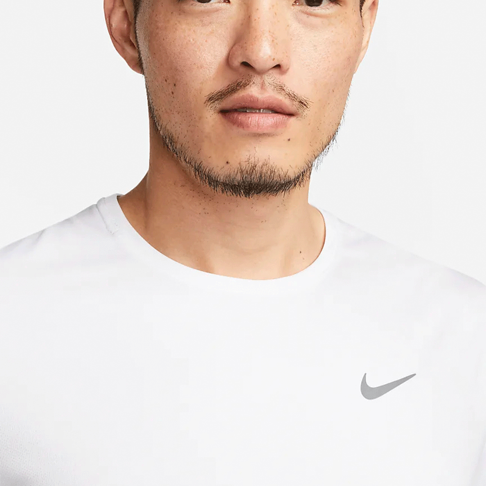 나이키 DV9316-100 드라이 핏 UV 마일러 탑