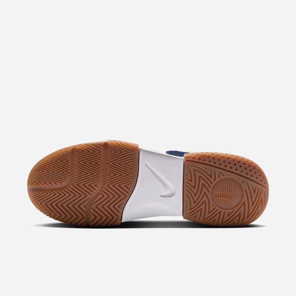 나이키 FD6574-102 나이키코트 라이트 4