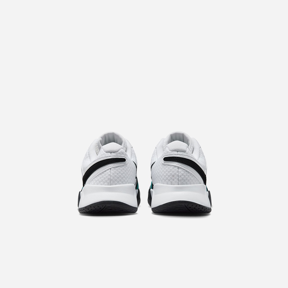 나이키 FD6574-104 코트 라이트 4