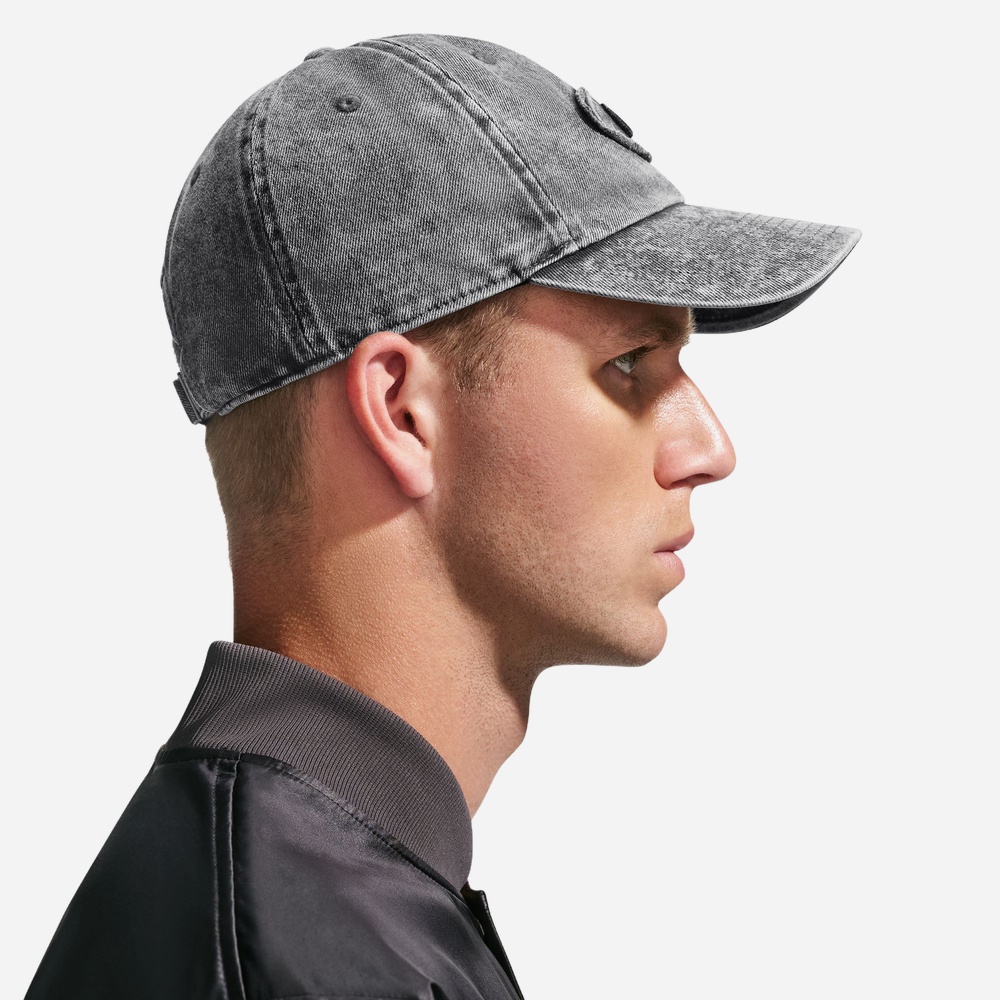 나이키 IH8777-060 클럽 언스트럭쳐드 데님 패치 캡 나이키 IH8777-060 클럽 언스트럭쳐드 데님 패치 캡