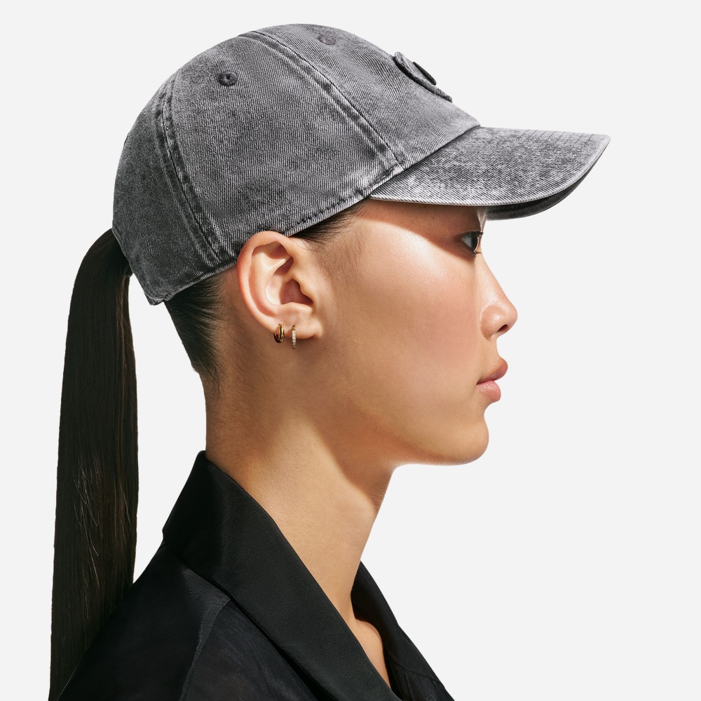 나이키 IH8777-060 클럽 언스트럭쳐드 데님 패치 캡 나이키 IH8777-060 클럽 언스트럭쳐드 데님 패치 캡