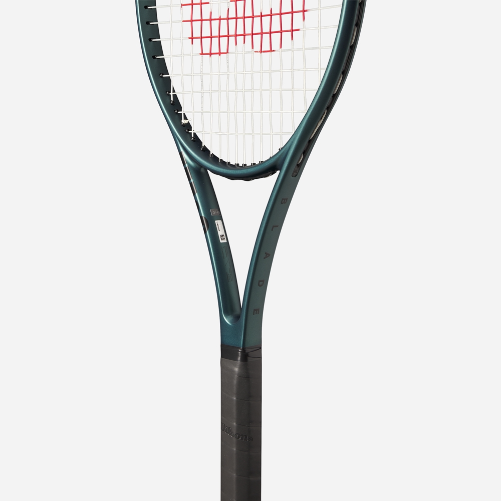 윌슨&nbsp;WR150011U2&nbsp;블레이드 104 V9 G2 2024